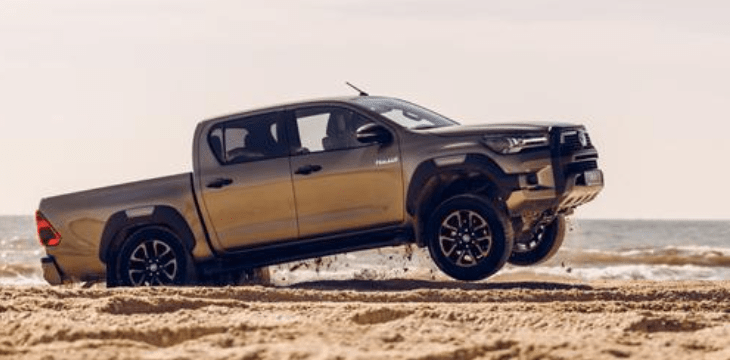 Закуплені закарпатським лісгоспом для охорони лісу позашляховики возять  керівництво - Відкритий ліс